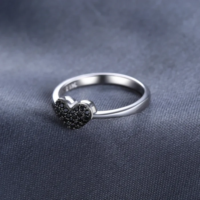 925 Silver Heart Ring Black Spinel - Image 3